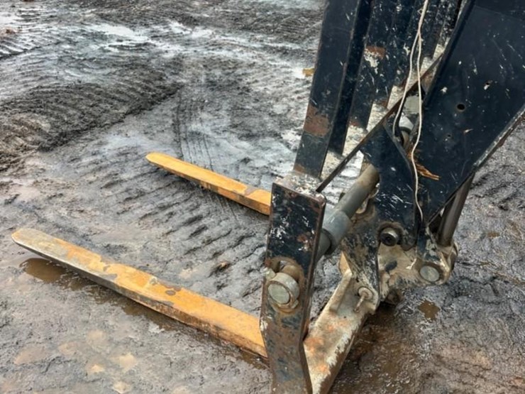 2015-jlg-g6-42a-image-19