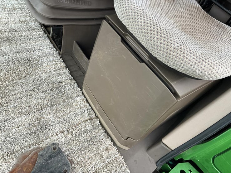 2014-john-deere-s680-image-100