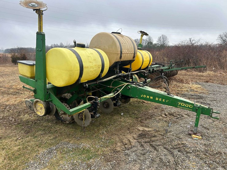 john-deere-7000-image-2