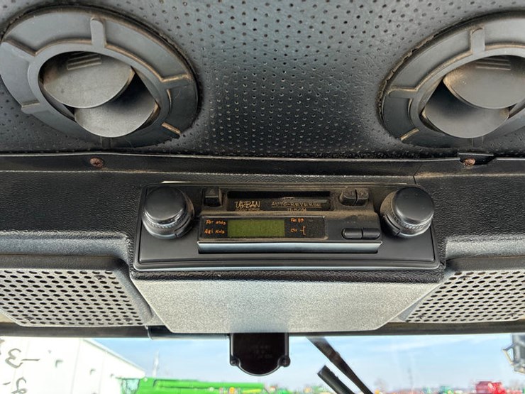 2010-willmar-745-image-63