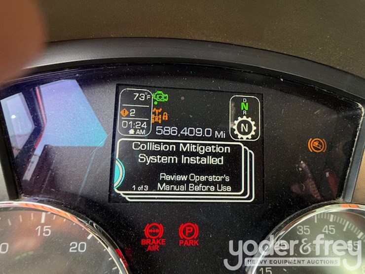 2019-kenworth-t680-image-10