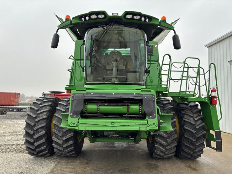 2017-john-deere-s680-image-11