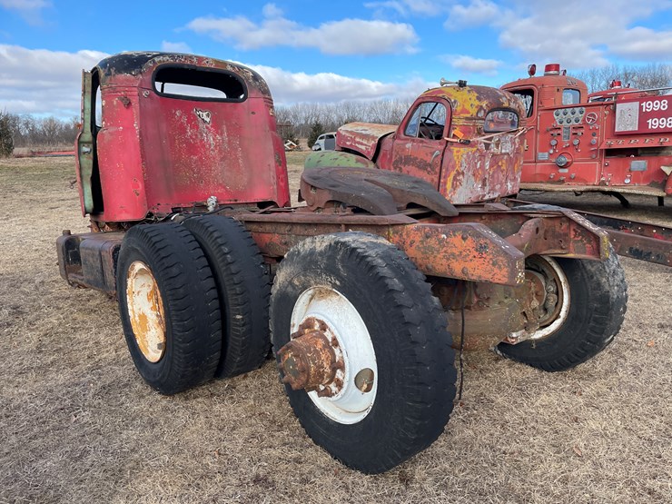 #4209-•-mack-truck-frame-image-6