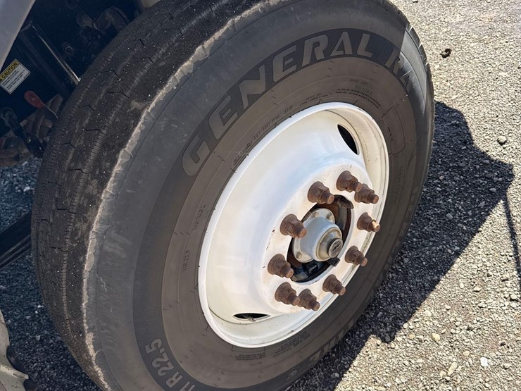 2017-freightliner-m2-s/a-altec-l42m-bucket-truck-image-42