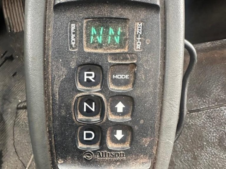 2012-international-durastar-4300-image-14