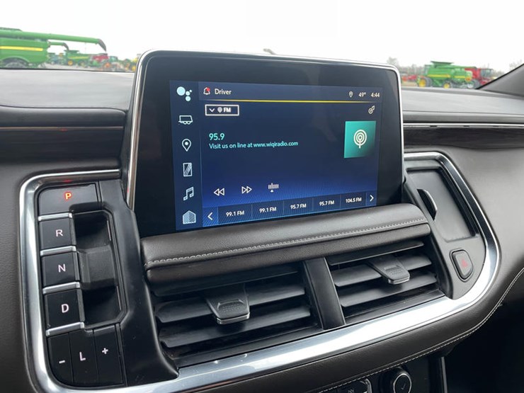 2023-chevrolet-tahoe-image-69