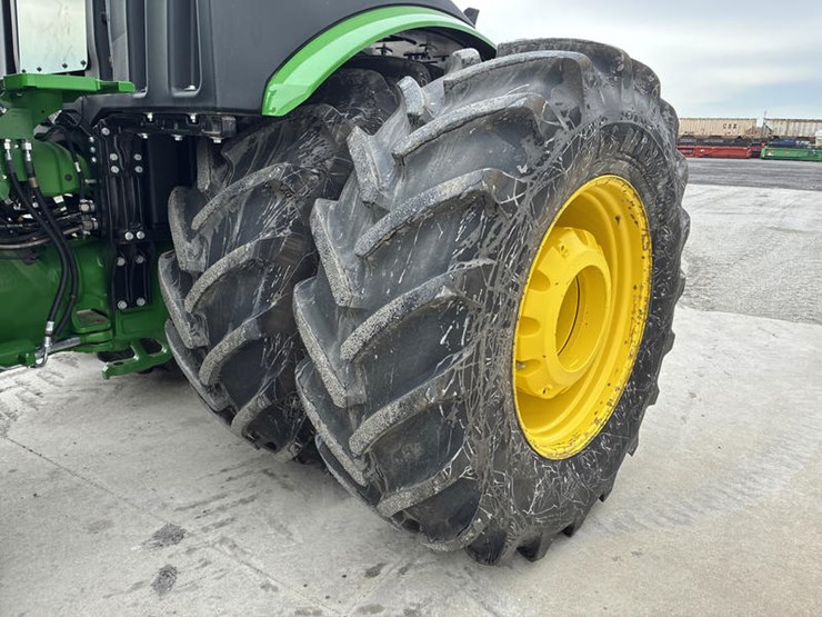 2025-john-deere-9r-590-image-69