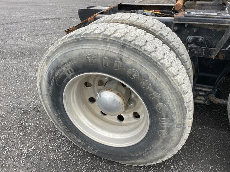 2000-caterpillar-c12-image-24