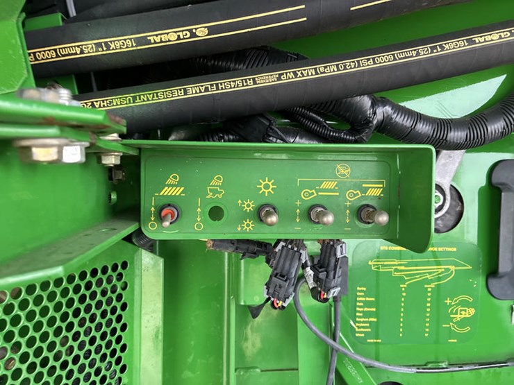 2004-john-deere-9660-sts-image-56