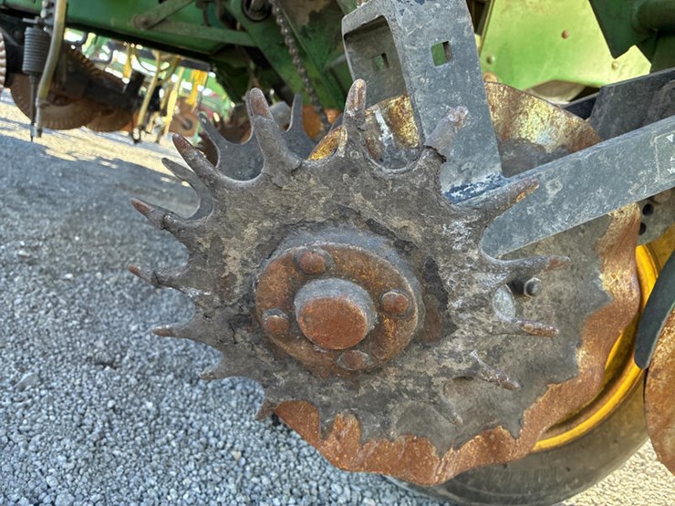 john-deere-7200-image-23