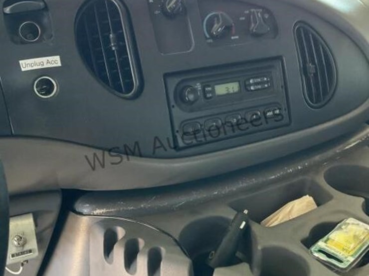 1998-ford-e350-image-23