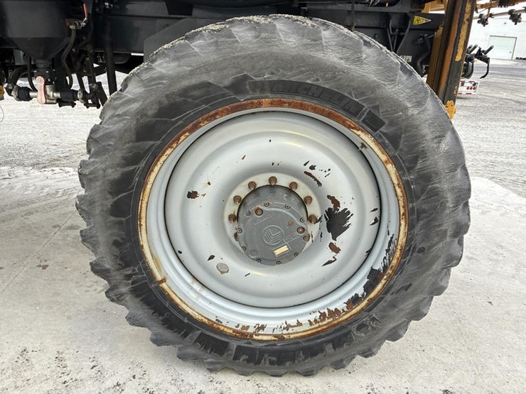 2015-ag-chem-rg1100-image-69