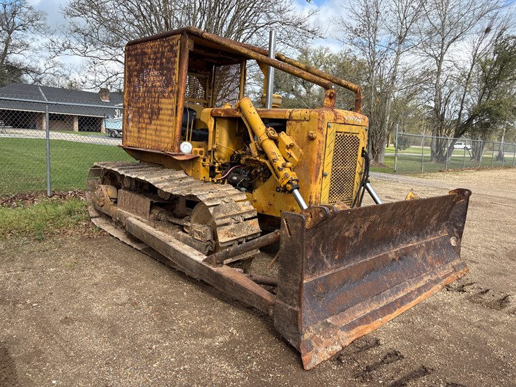 caterpillar-d5b-image-2