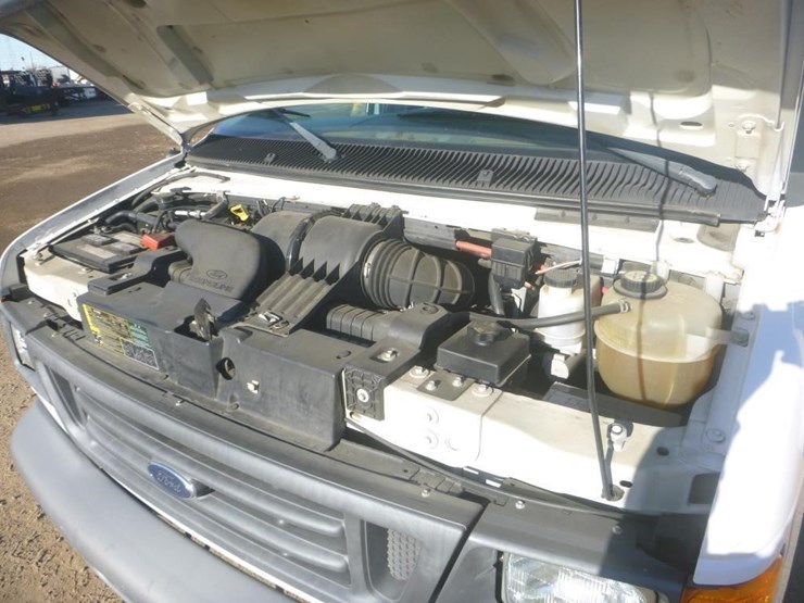 2006-ford-e250-image-12