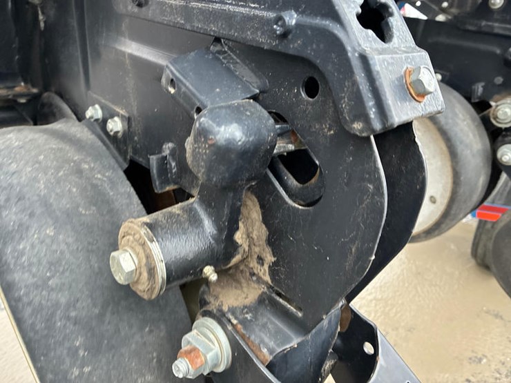 2010-kinze-3600-image-38