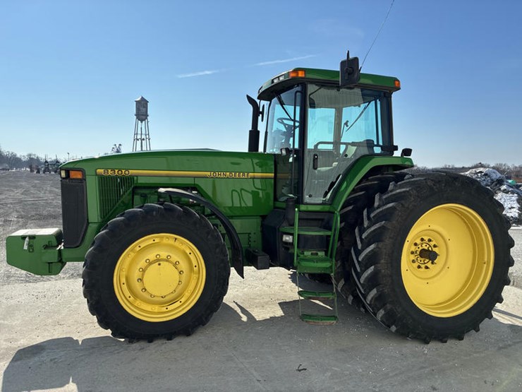 1995-john-deere-8300-image-11