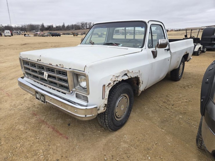 1977-chevrolet-c20-image-3