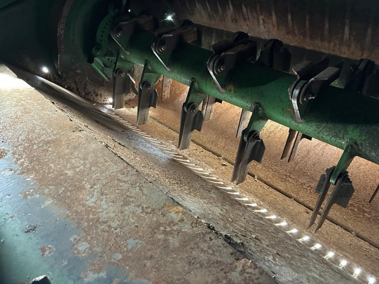 2013-john-deere-s690-image-69