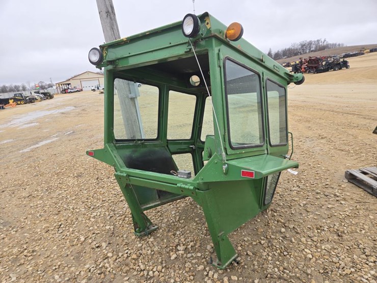 john-deere-3020-image-8