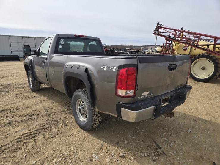 2008-gmc-sierra-2500-image-5