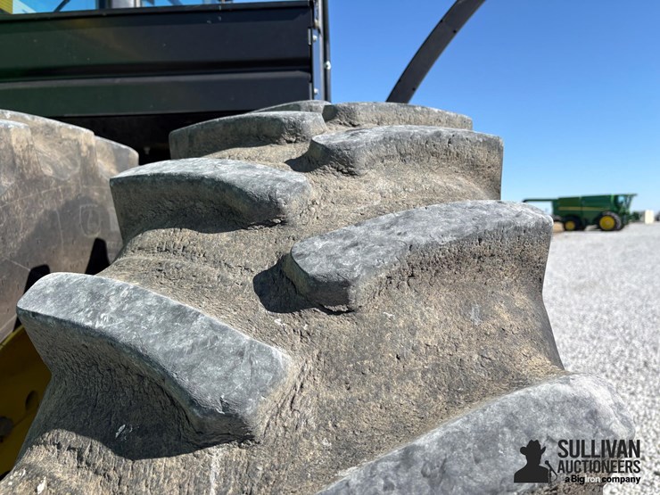 2014-john-deere-9410r-image-18