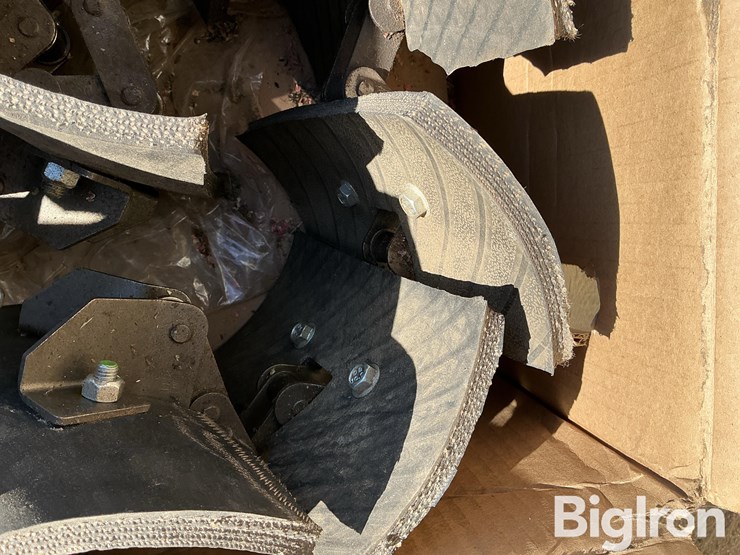 2023-john-deere-s780-image-12