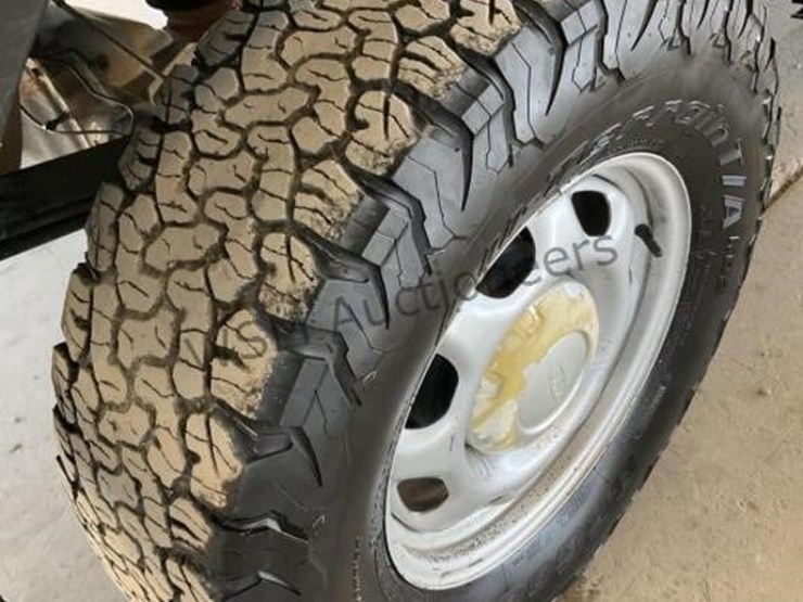 2017-ford-f150-image-8