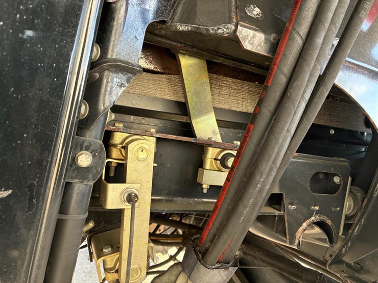 2010-case-ih-8120-image-65