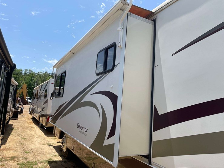 2000-holiday-rambler-"endeavor"-motorhome-(52,465-miles)-image-5