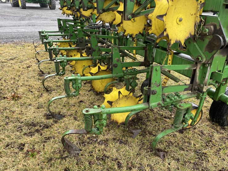 john-deere-85-image-9