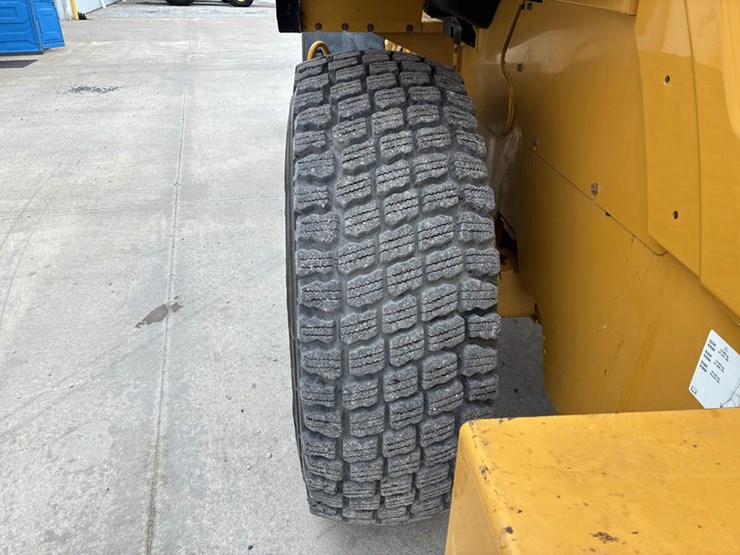 2021-caterpillar-926m-image-63