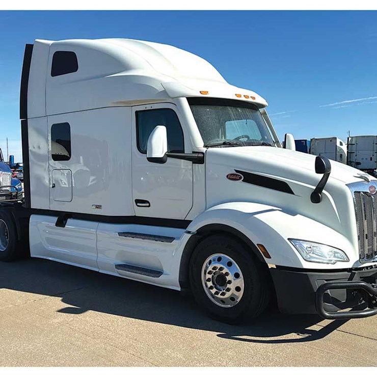 2022 PETERBILT 579