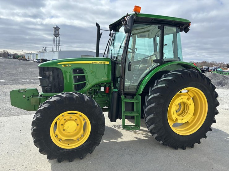 2009-john-deere-6115d-image-8