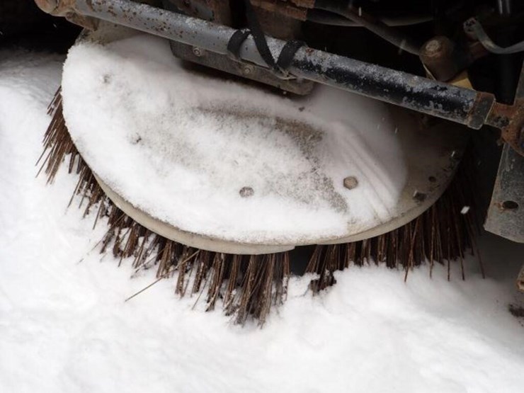 2002-gmc-7500-image-48