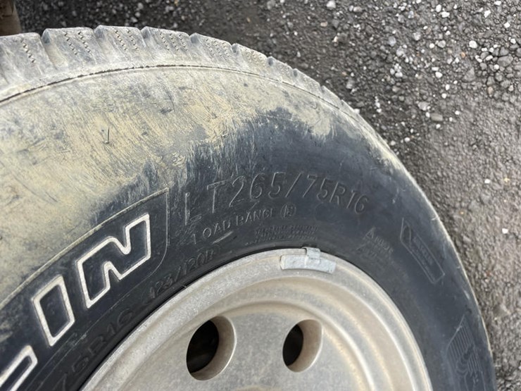 2008-gmc-sierra-2500hd-image-9