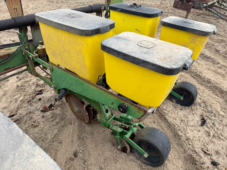 john-deere-1700-image-8