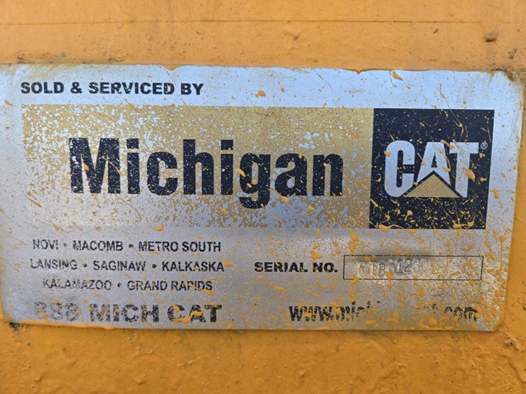 2005-caterpillar-938g-image-18