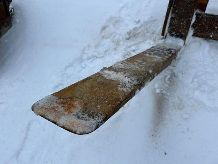 60-in.-wheel-loader-forks-image-15