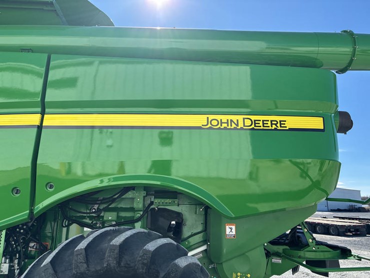 2012-john-deere-s670-image-18