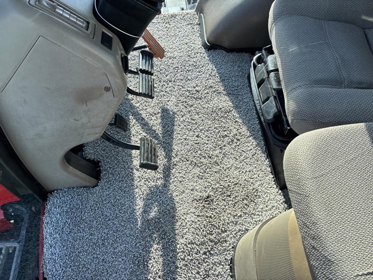 2011-case-ih-magnum-315-image-70