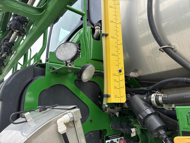 2021-john-deere-r4030-image-44