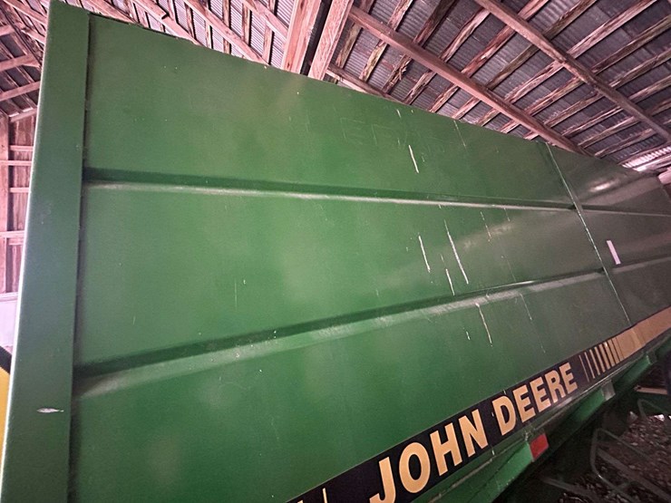 fox-bradly-600-center-dump-gravity-wagon-image-6