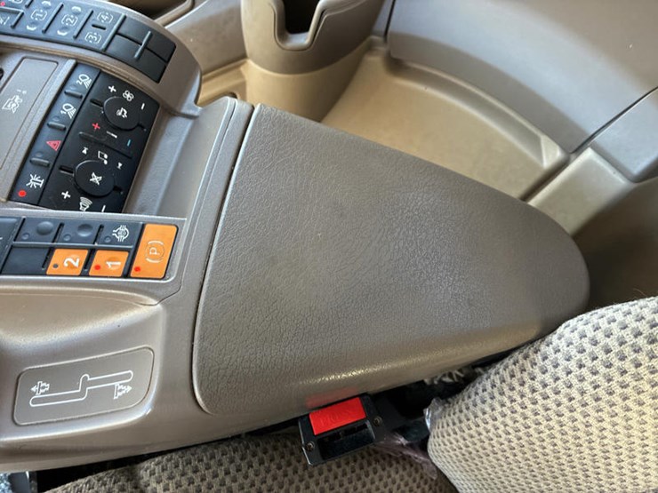 2018-john-deere-s770-image-103