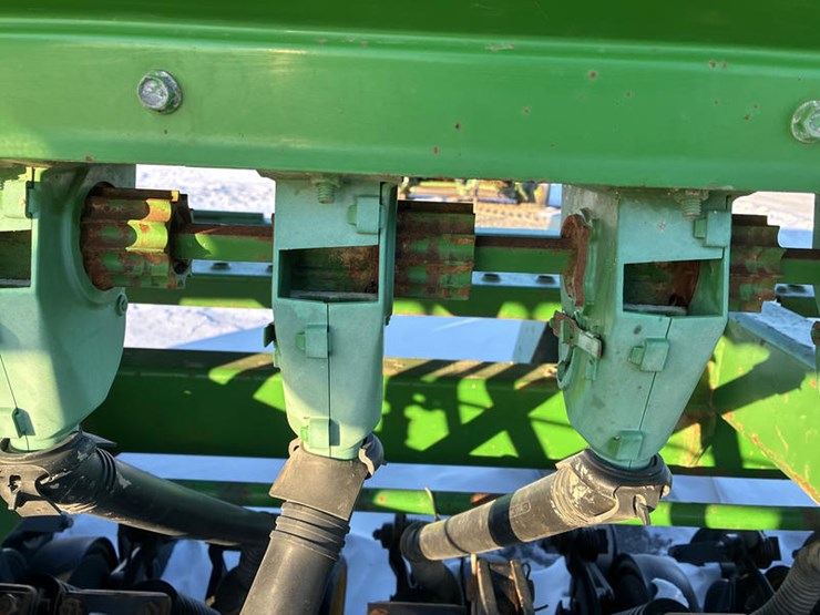 john-deere-750-image-15