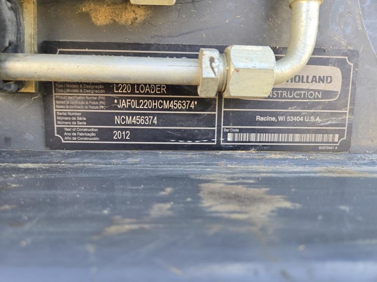 new-holland-l220-image-13