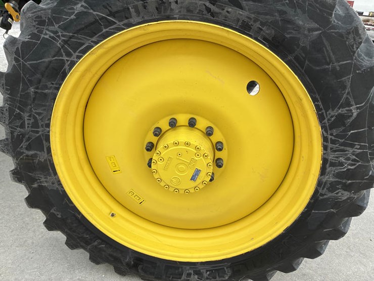 2021-john-deere-r4030-image-63