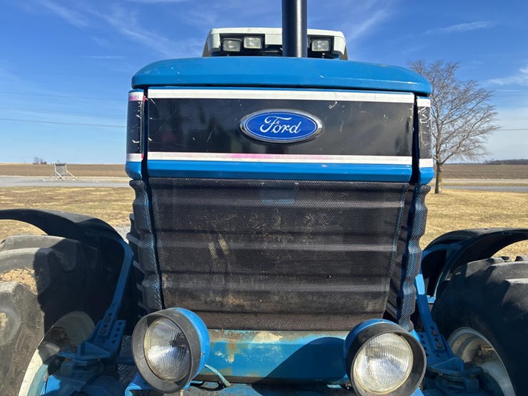 1990-ford-8730-image-11