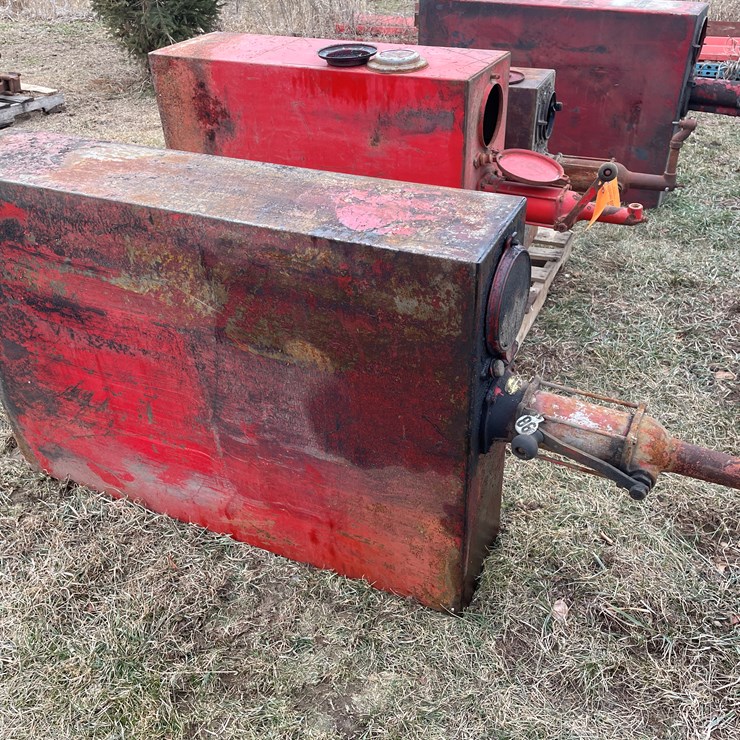 #4238 • Bennett Oil Dispensing Tank