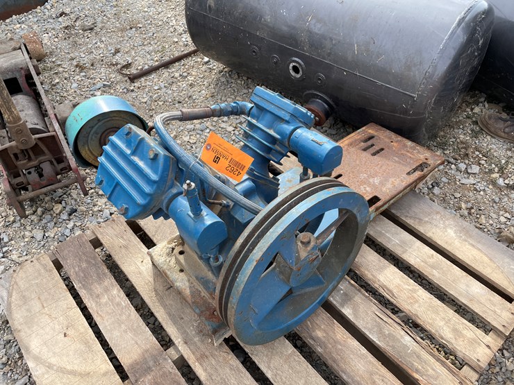 #4262-•-ingersoll-rand-air-compressor-image-1