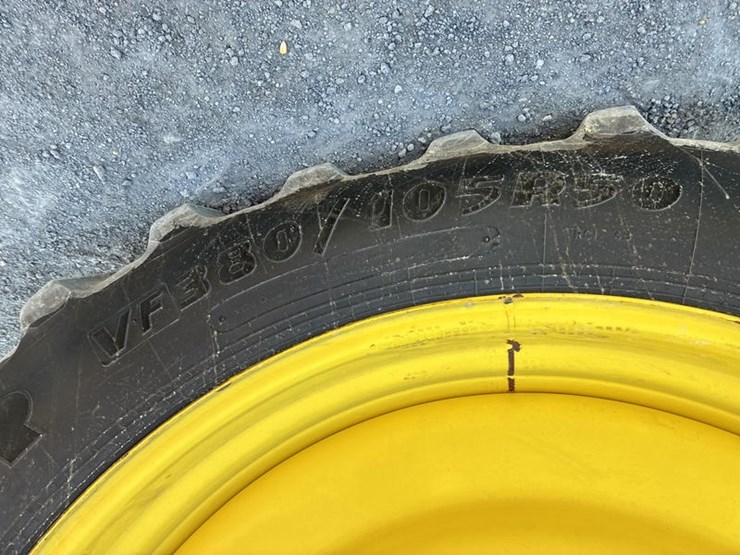 2022-john-deere-600r-image-12